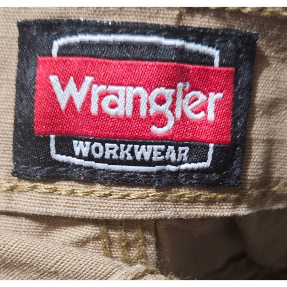 Wrangler Cargo Work Shorts Ripstop Size 32 Utility Pockets Reinforced Carpenter - Picture 8 of 10